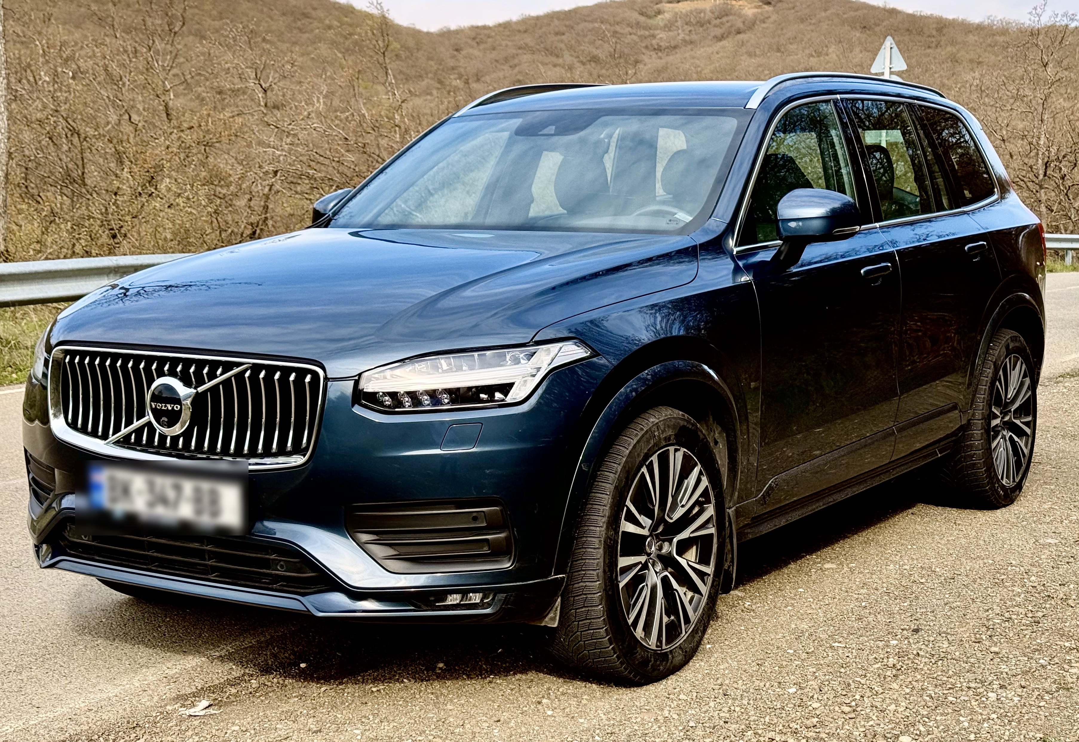 Volvo XC 90 - фото 1