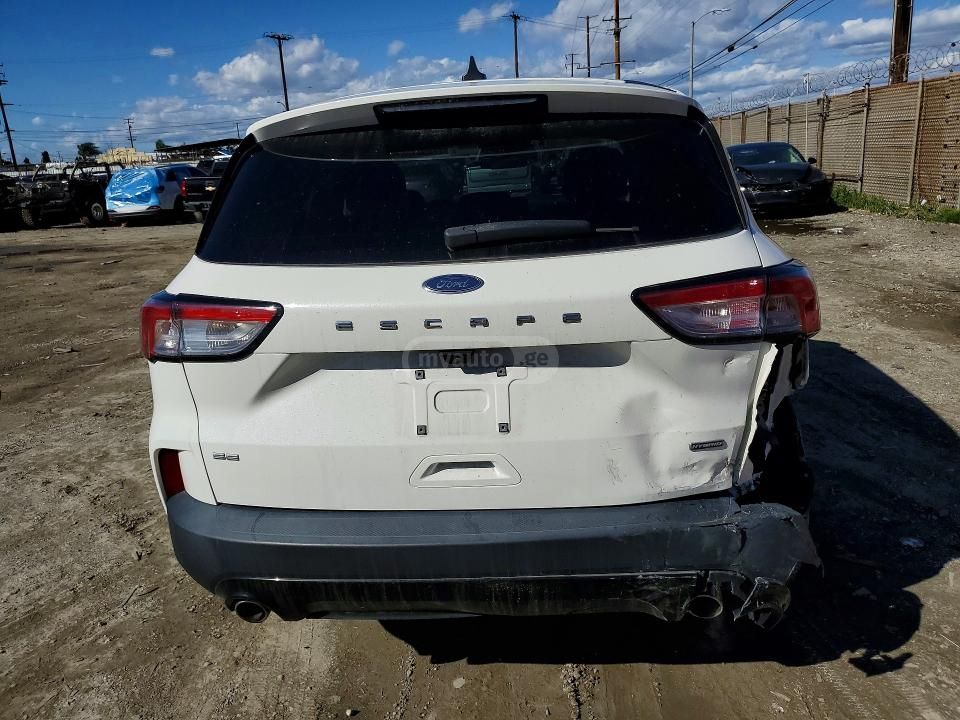 Ford Escape - фото 6