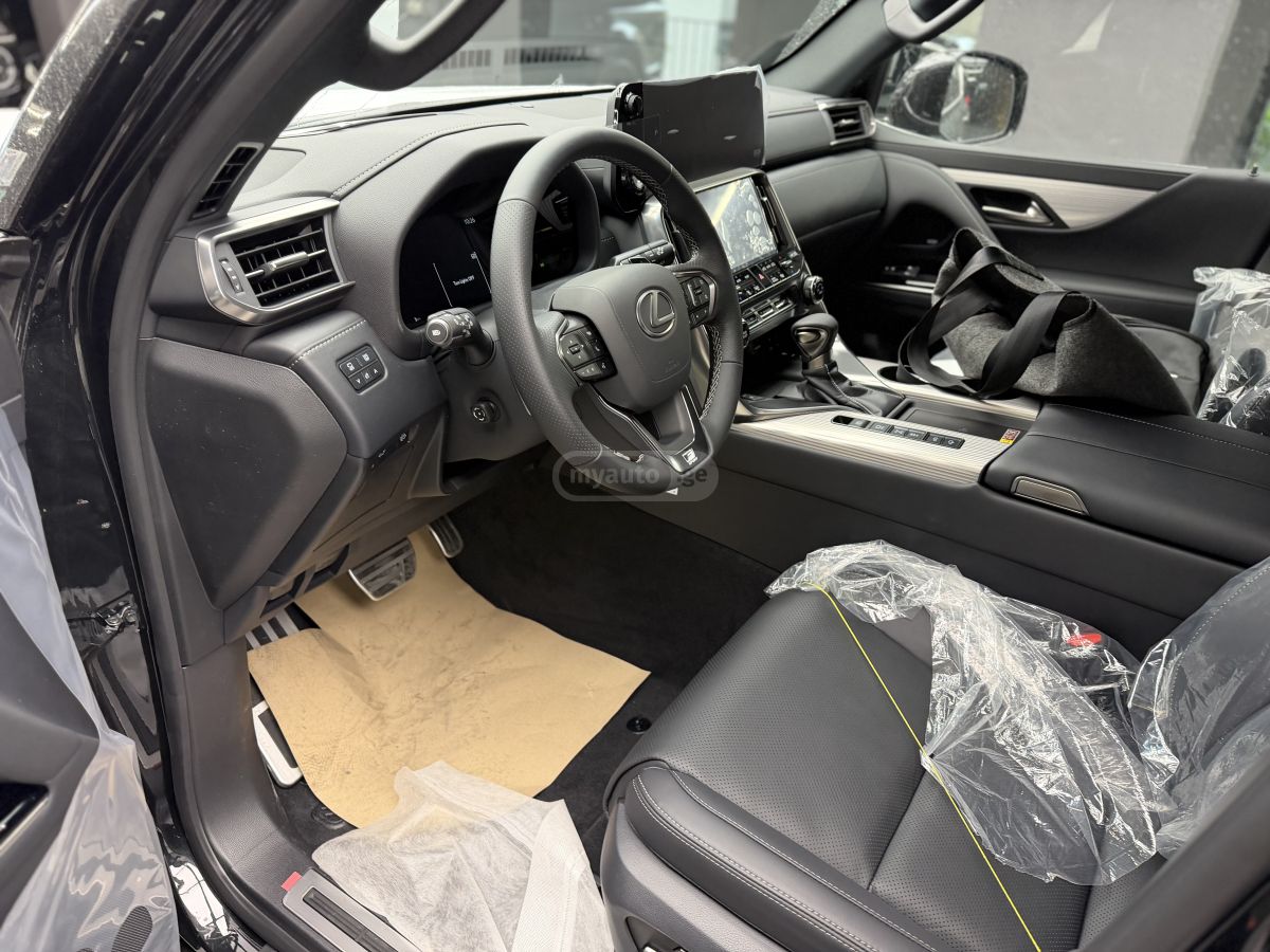 Lexus LX 500 - фото 15