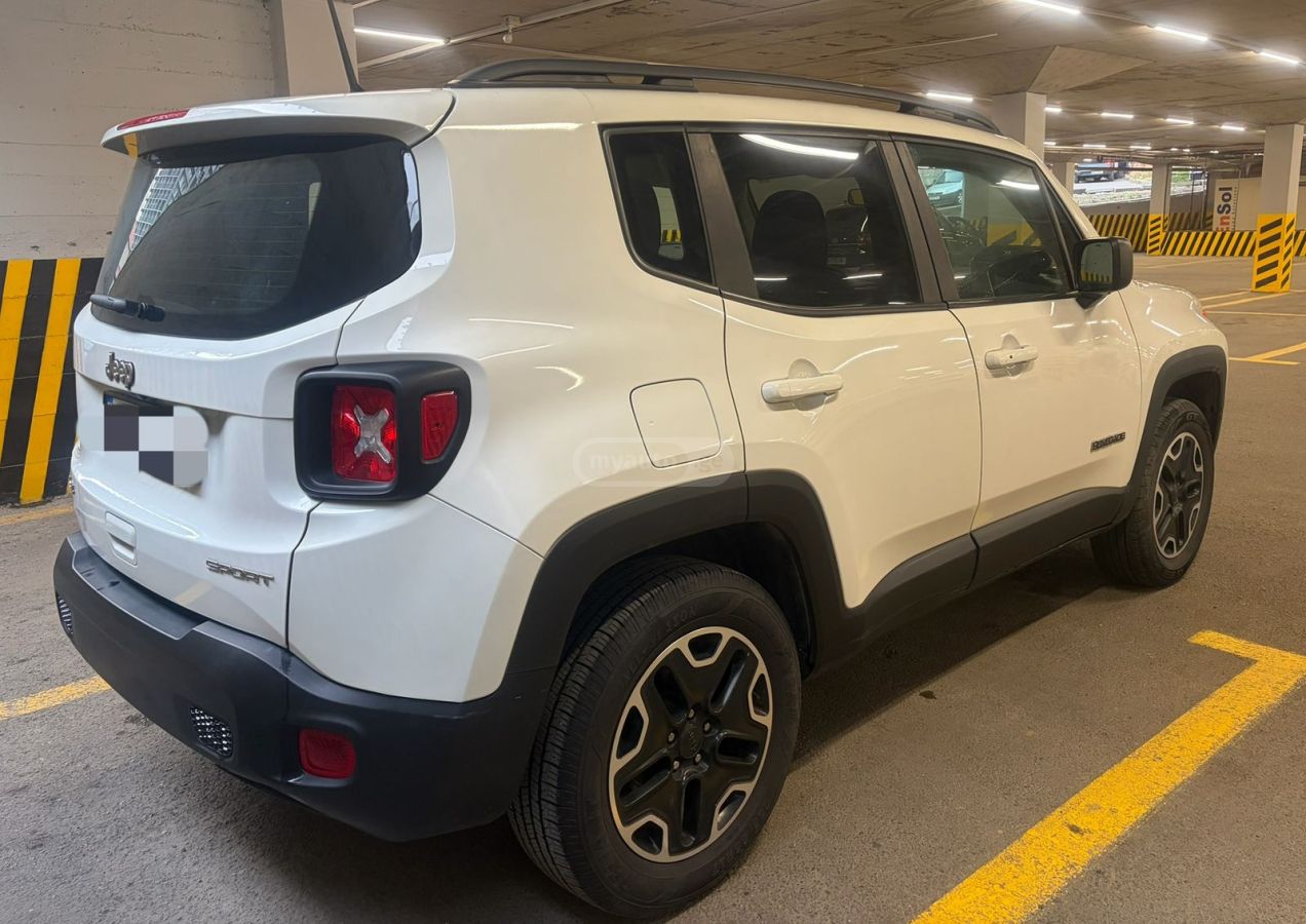 Jeep Renegade - фото 6