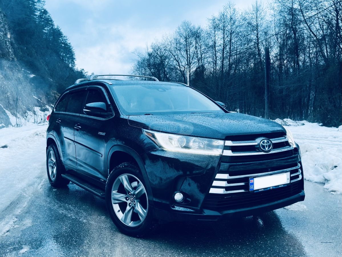 Toyota Highlander - фото 2