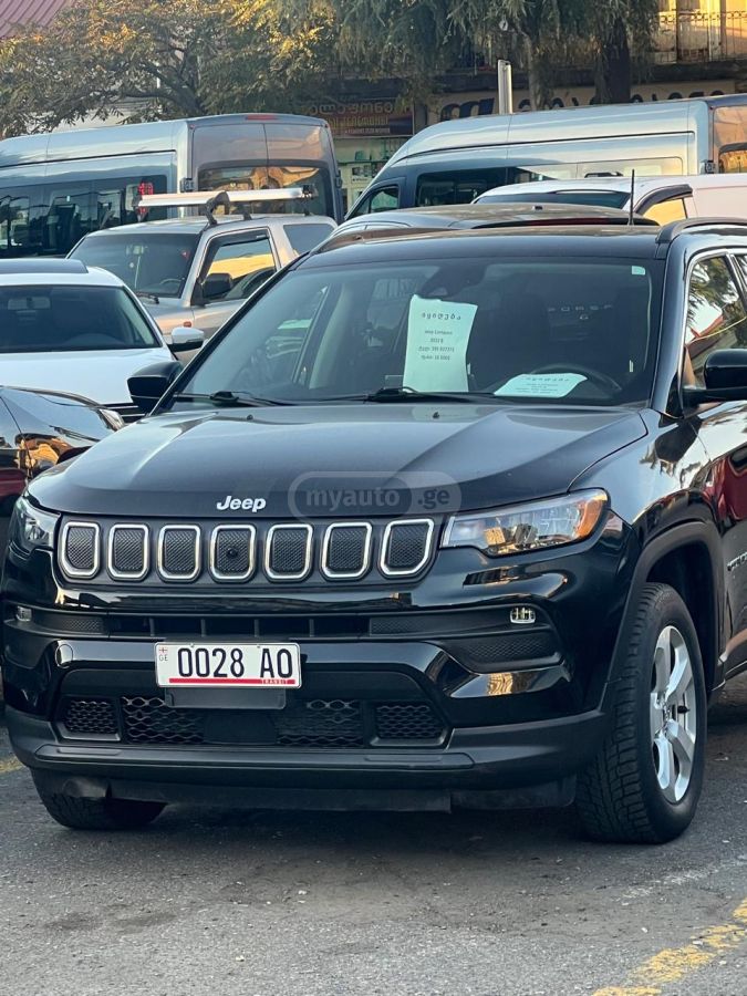 Jeep Compass - фото 1