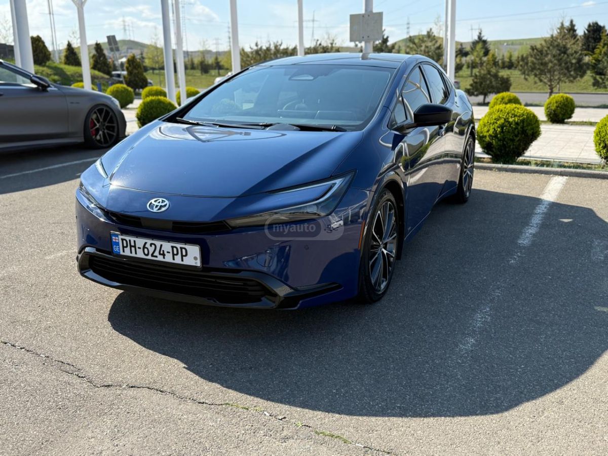 Toyota Prius - фото 8
