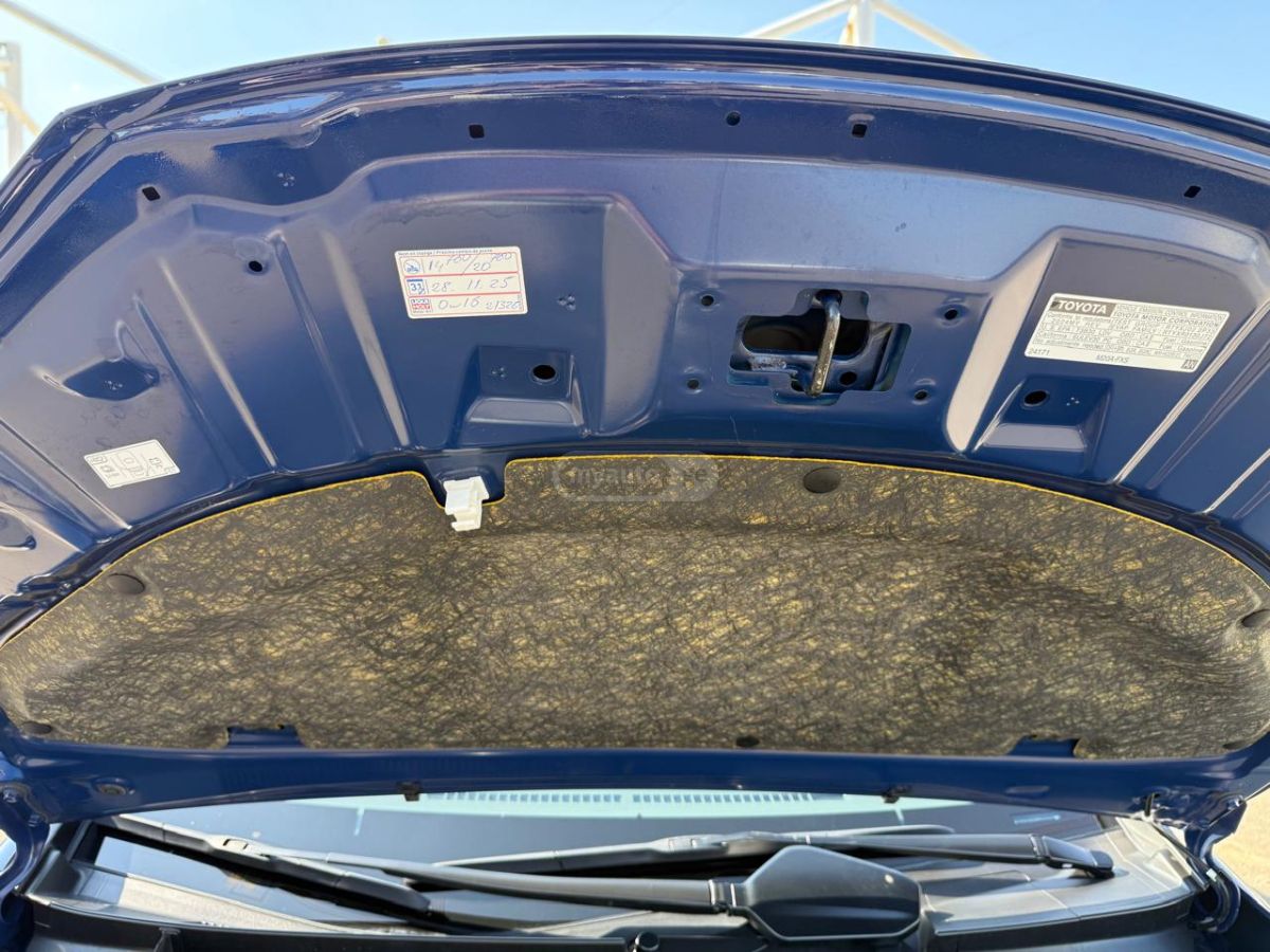 Toyota Prius - фото 9