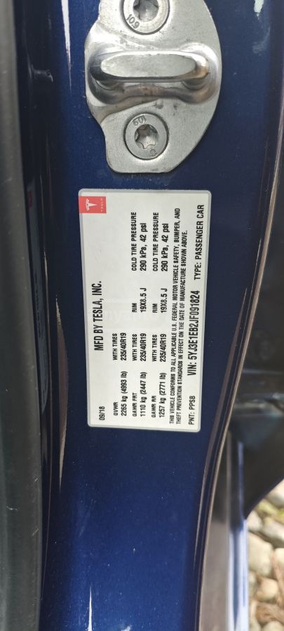 Tesla Model 3 - фото 10