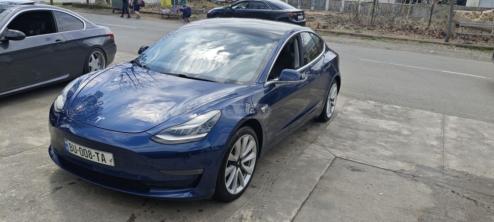 Tesla Model 3 - фото 2