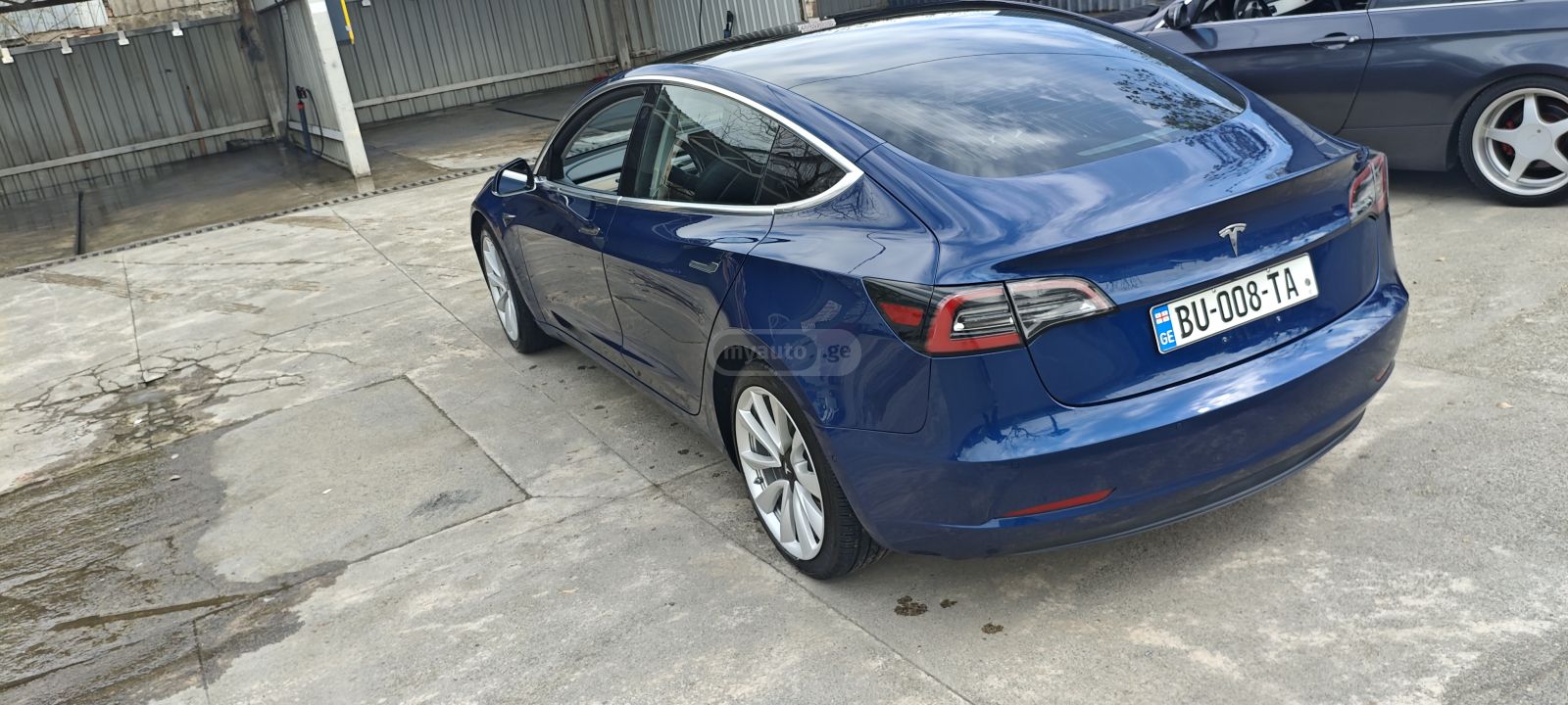 Tesla Model 3 - фото 6