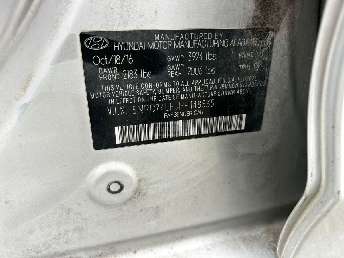 Hyundai Elantra - фото 14