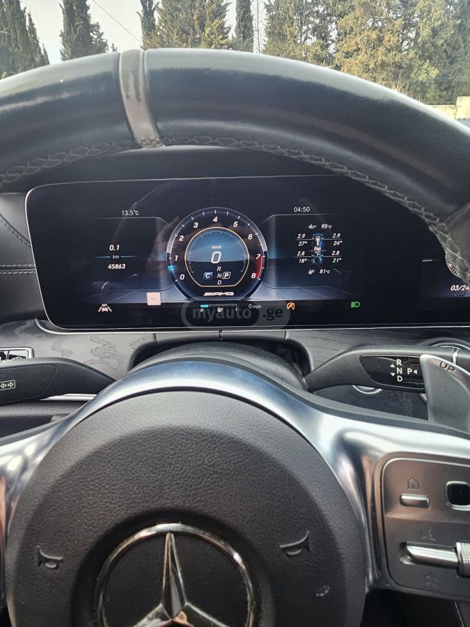 Mercedes-Benz E 63 AMG - фото 9