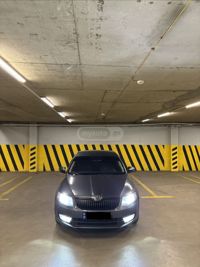 Skoda Octavia - фото 1