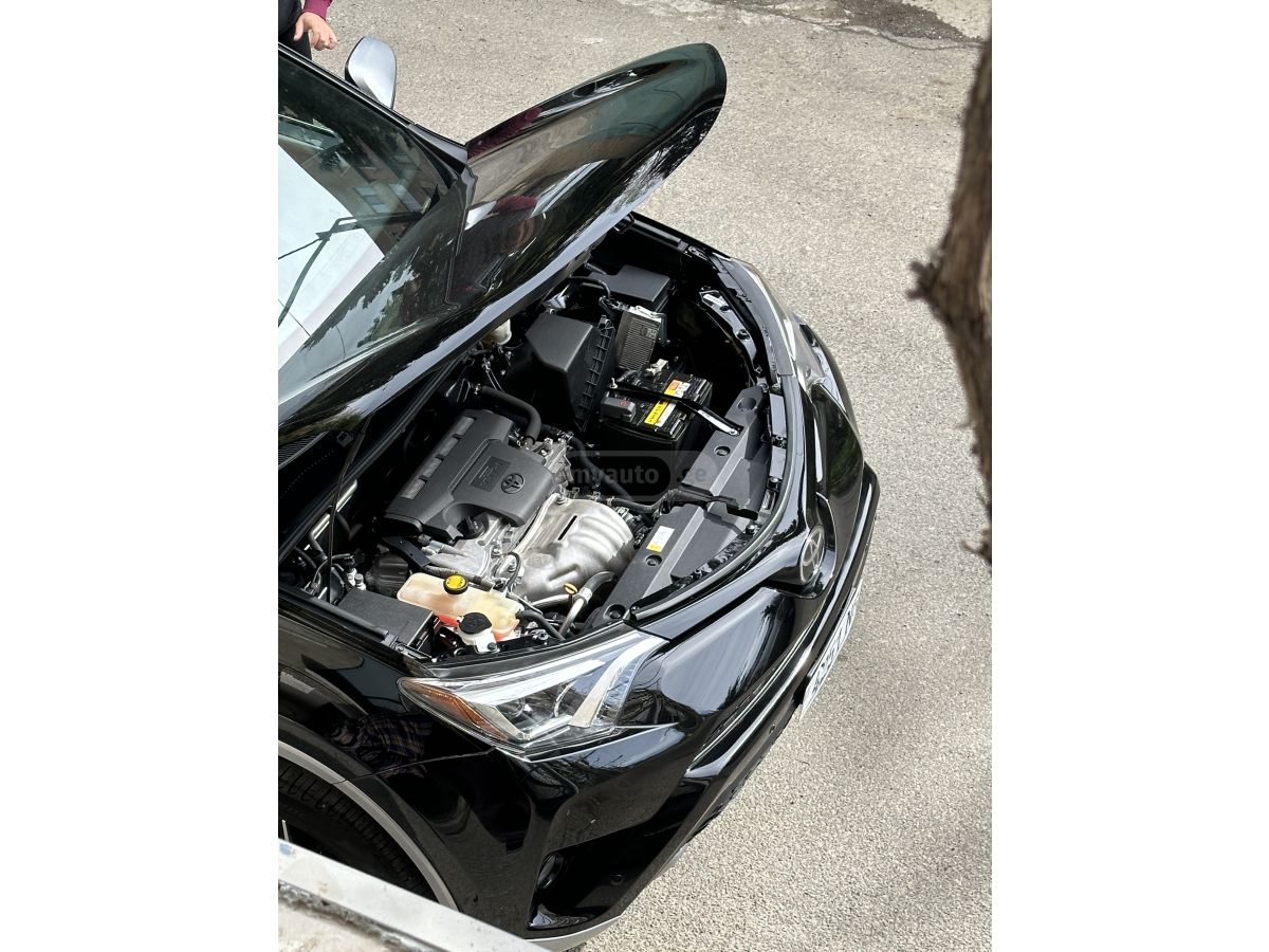 Toyota RAV 4 - фото 13