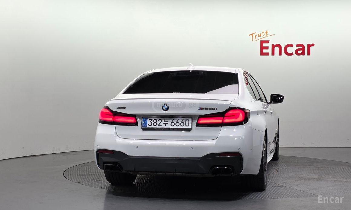 BMW M550 i xDrive 4dr All-Wheel Drive S 2022 — миниатюра 4