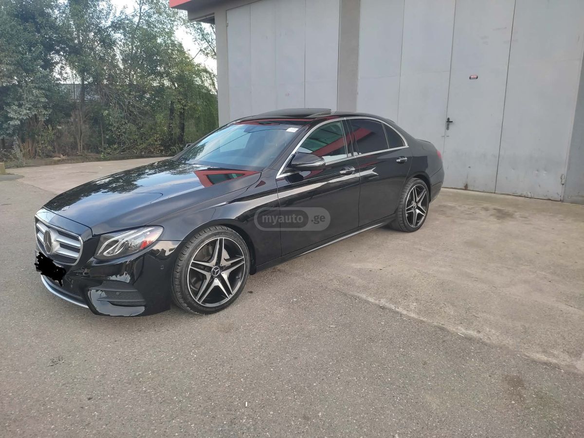 Mercedes-Benz E 300 - фото 4
