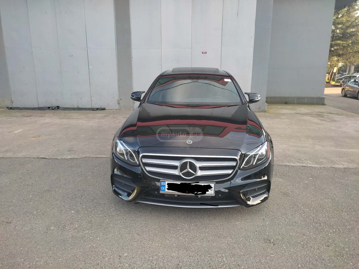 Mercedes-Benz E 300 - фото 5