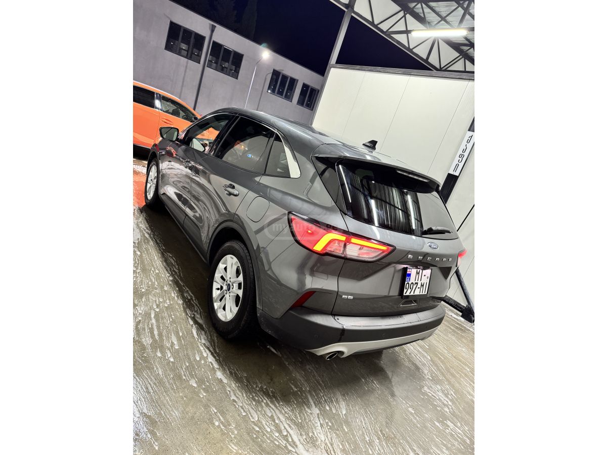 Ford Escape - фото 6