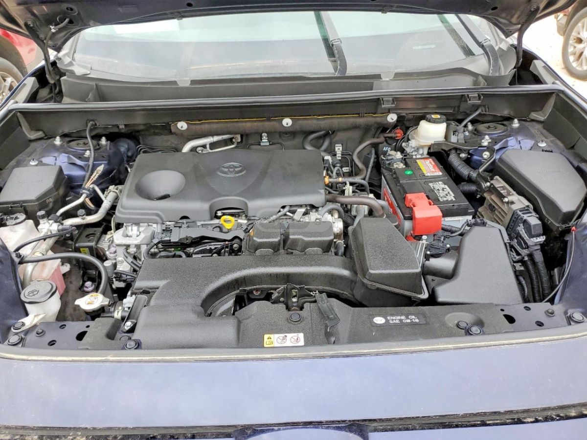 Toyota RAV 4 - фото 9