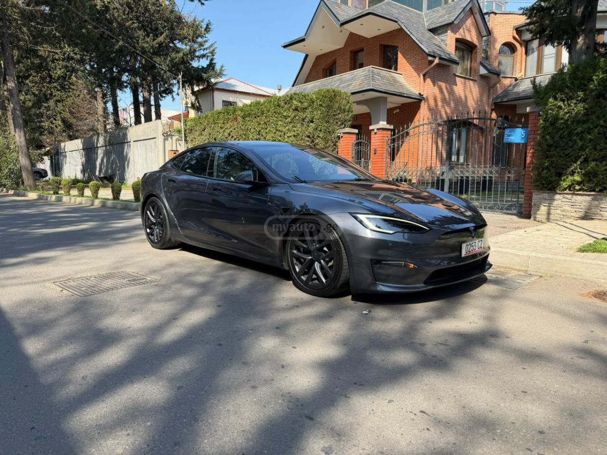 Tesla Model S - фото 2