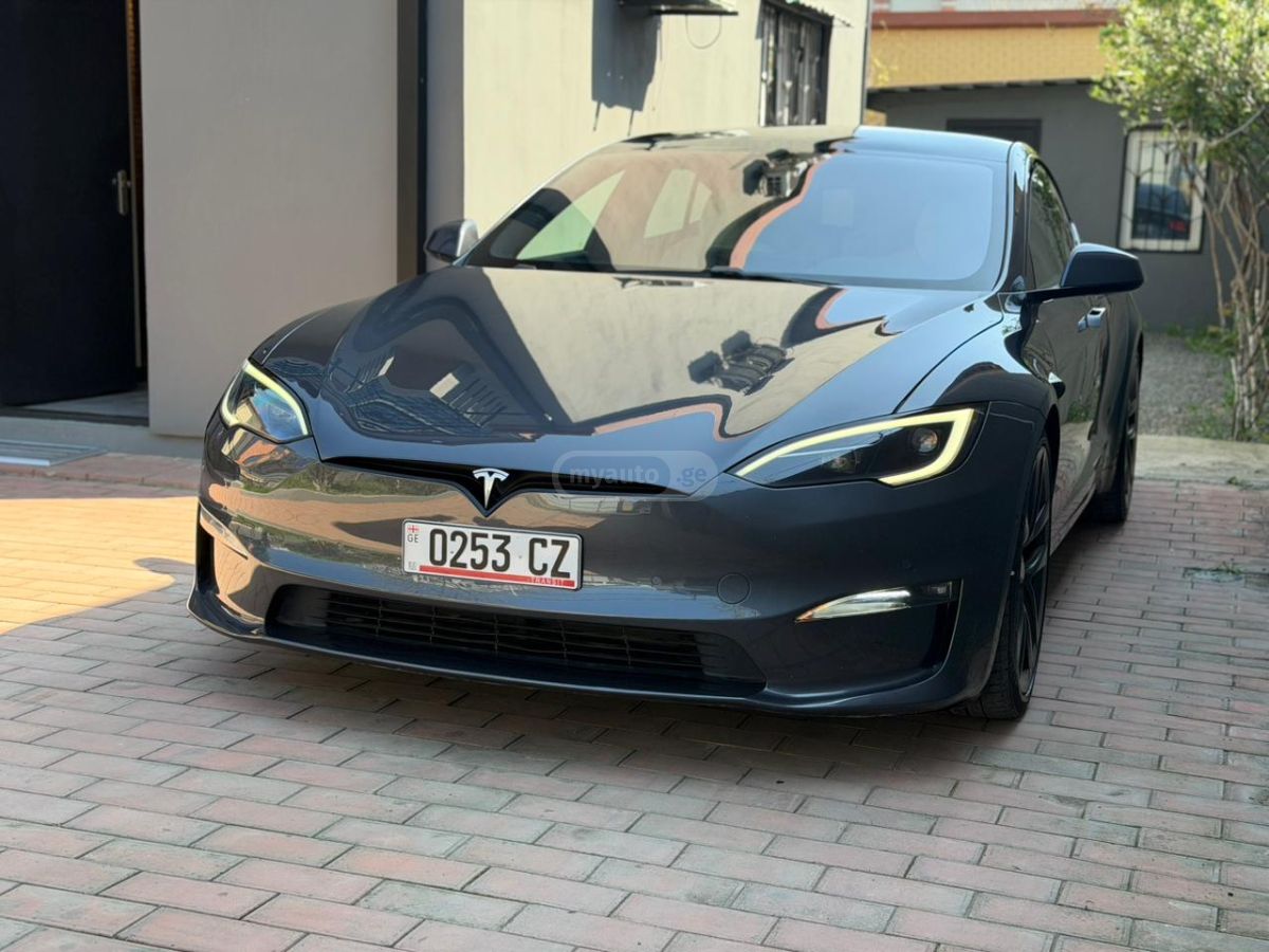 Tesla Model S - фото 5