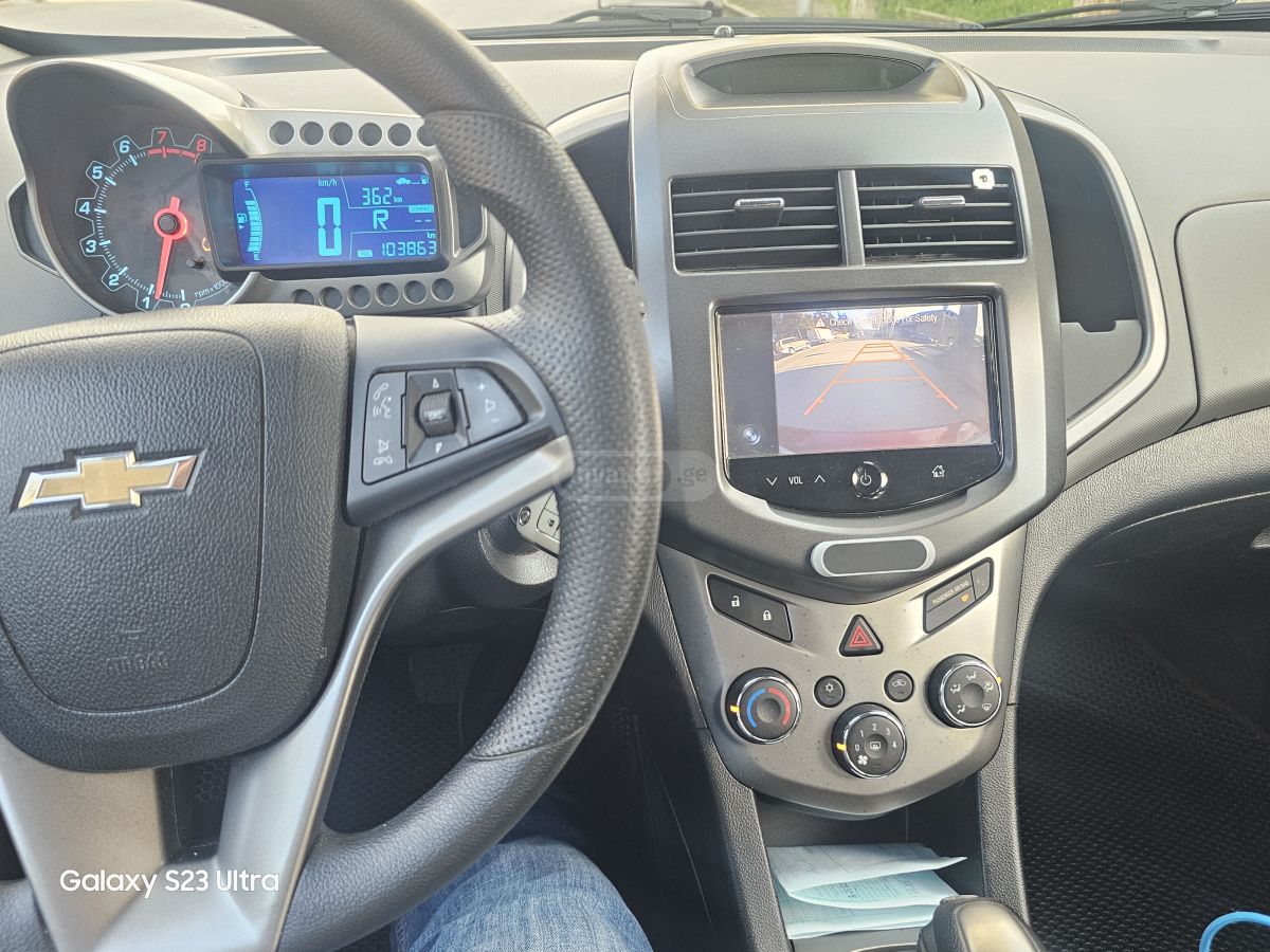 Chevrolet Sonic - фото 11
