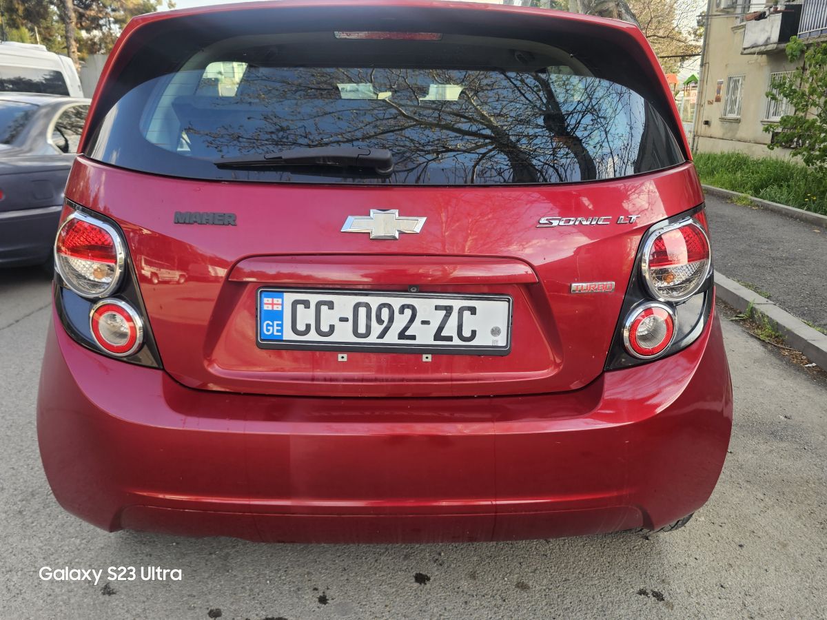 Chevrolet Sonic - фото 5