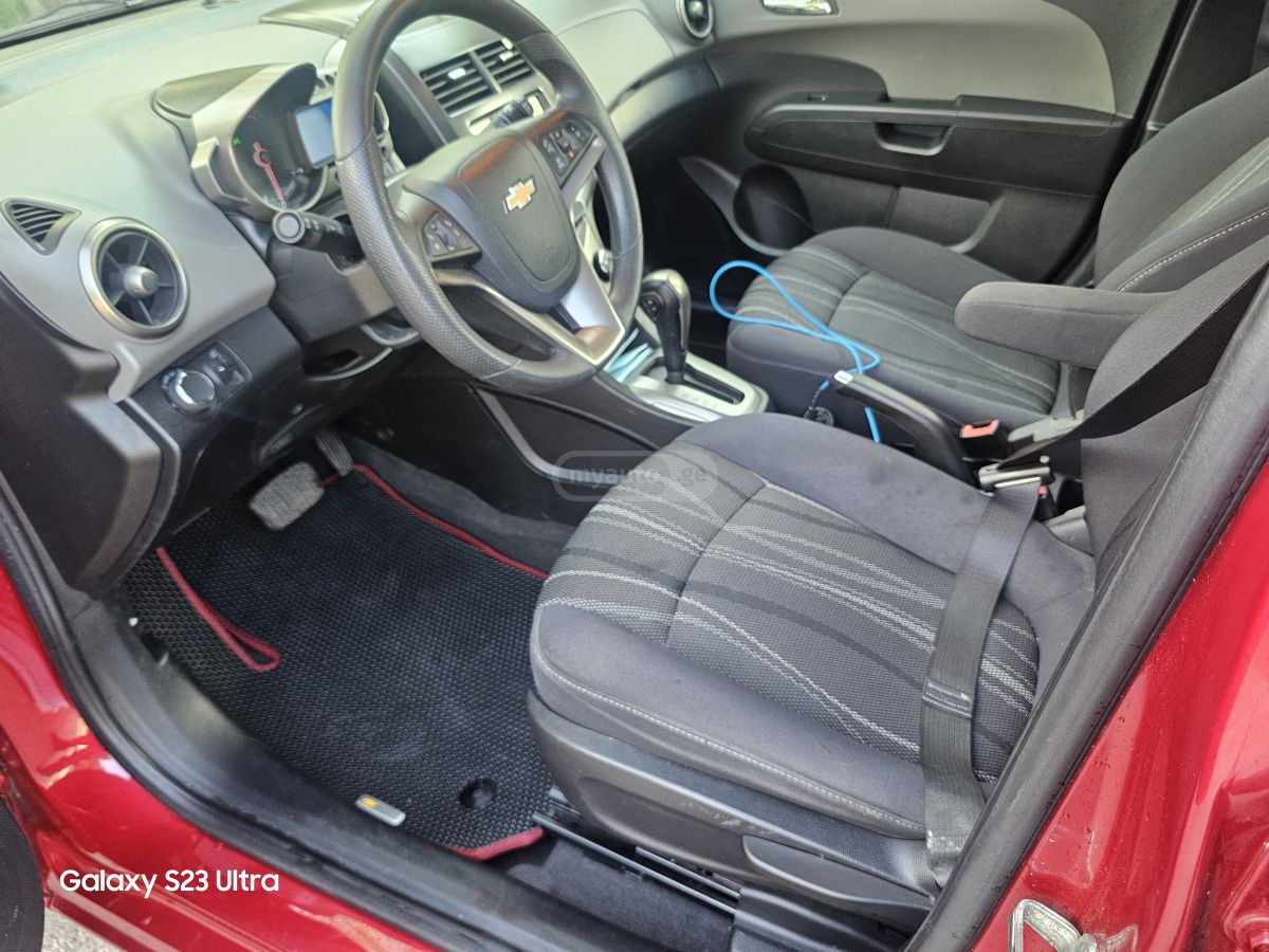 Chevrolet Sonic - фото 7