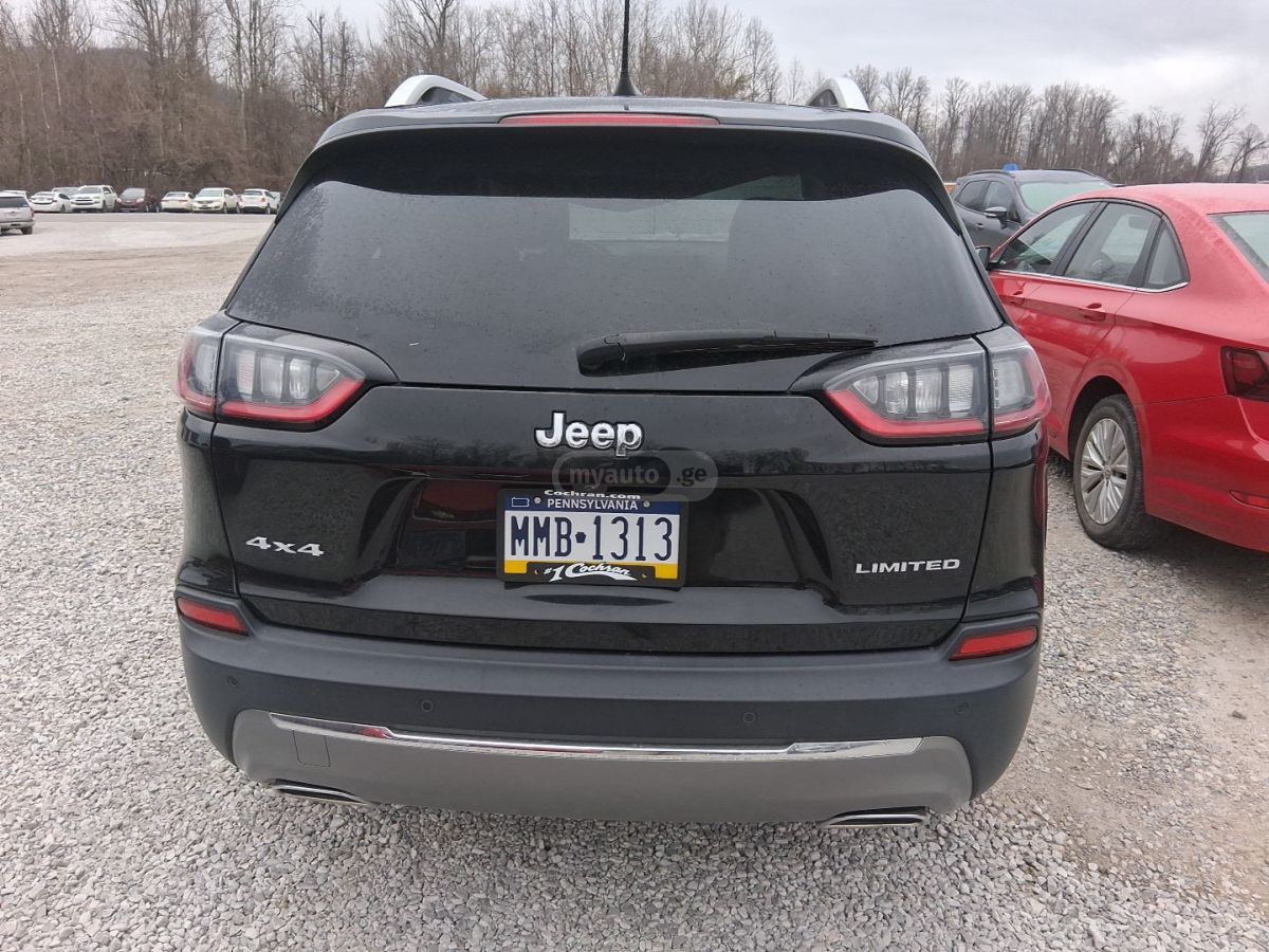 Jeep Cherokee - фото 4