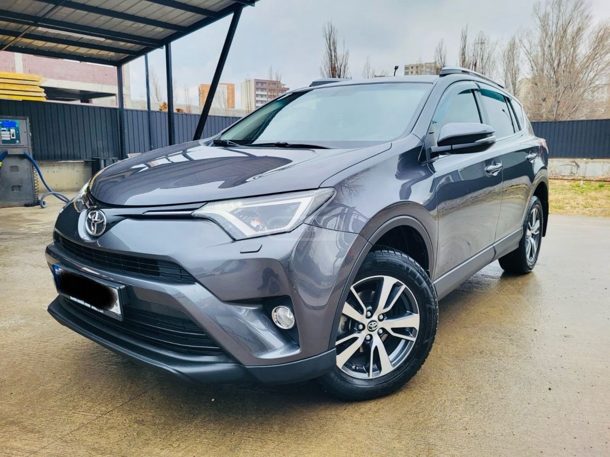Toyota RAV 4 - фото 2