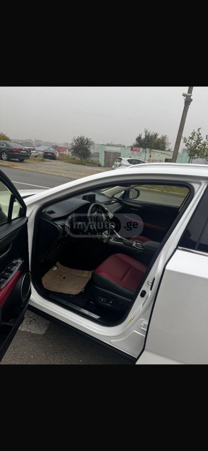 Lexus NX 300 - фото 8