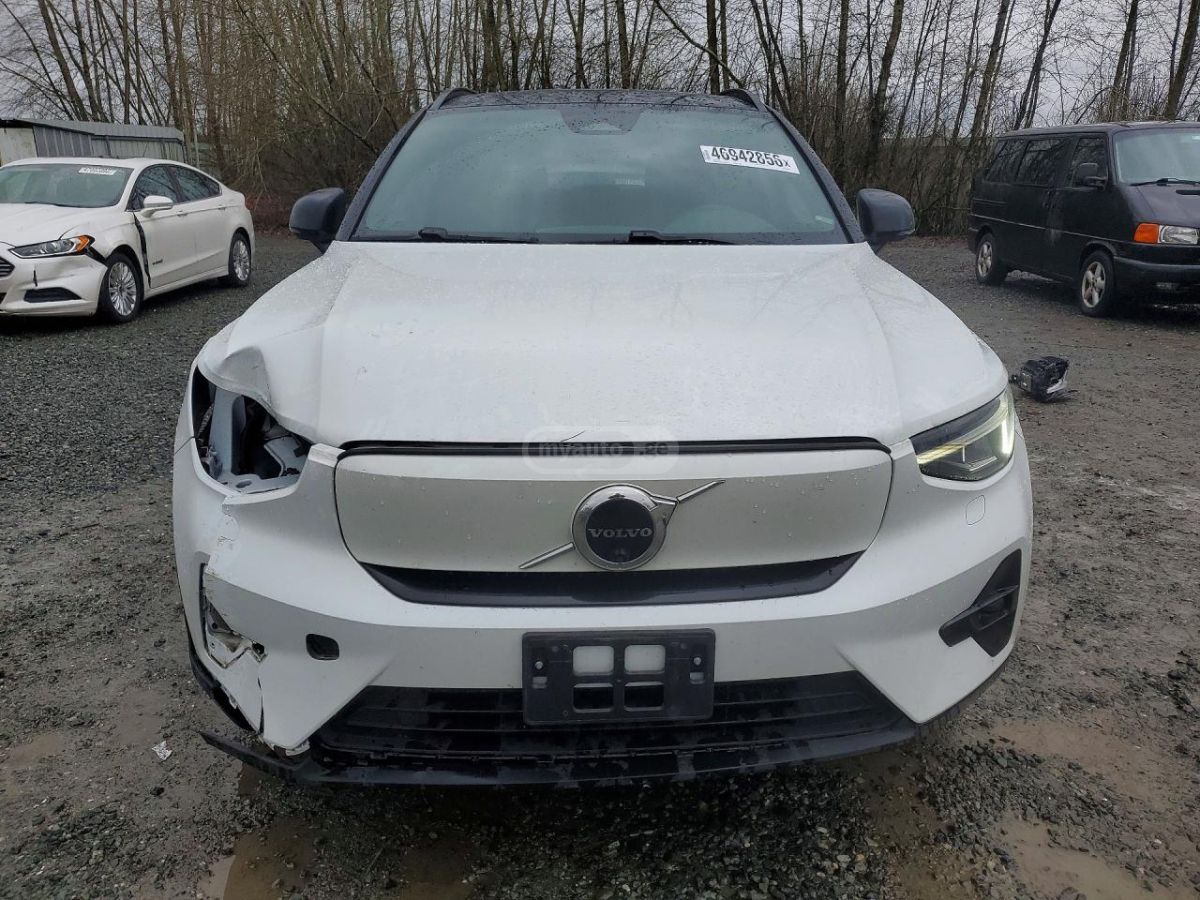 Volvo XC 40 2025 — миниатюра 12