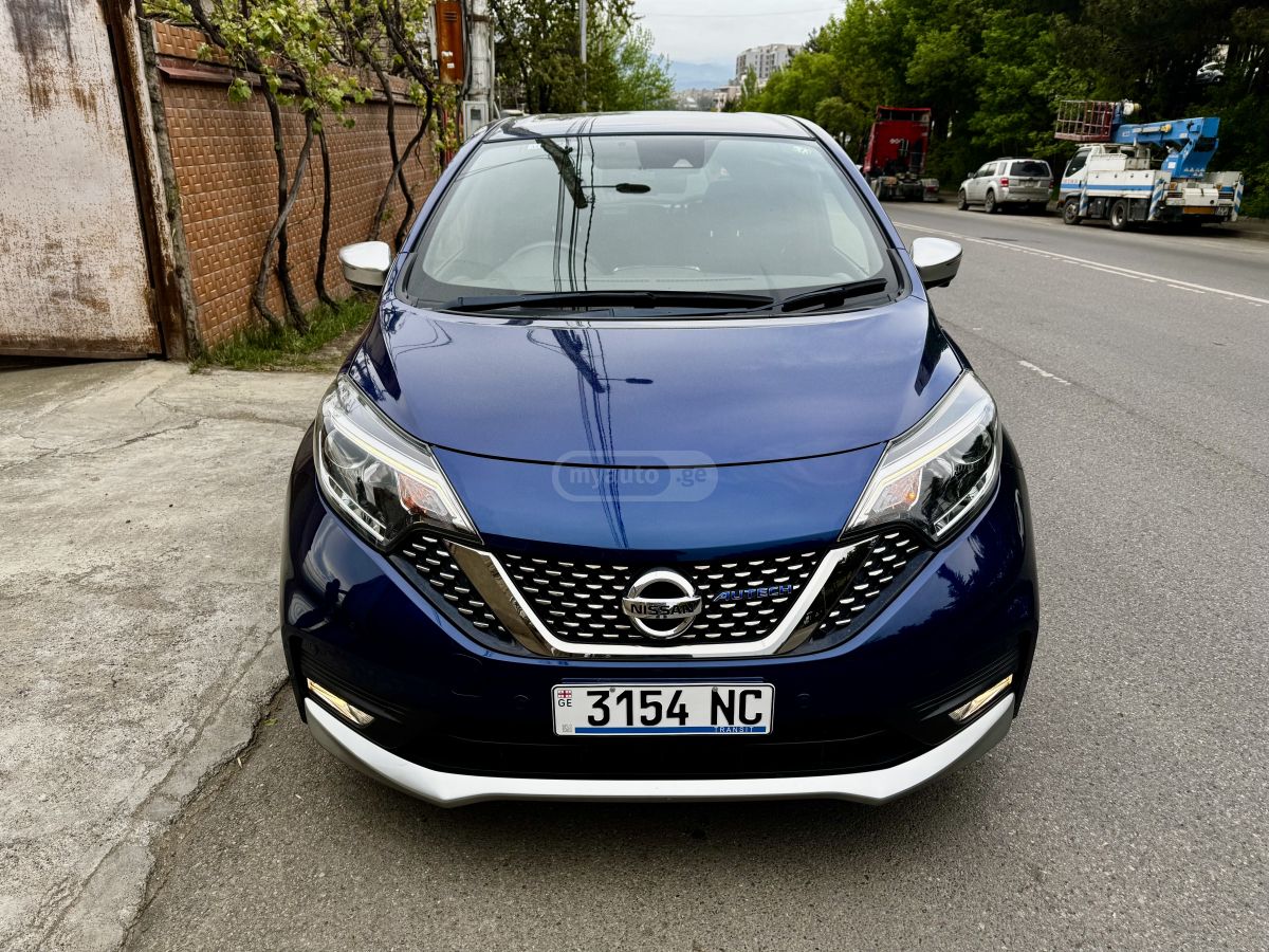 Nissan Note - фото 1