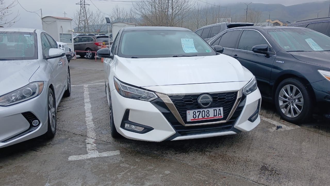 Nissan Sentra - фото 1