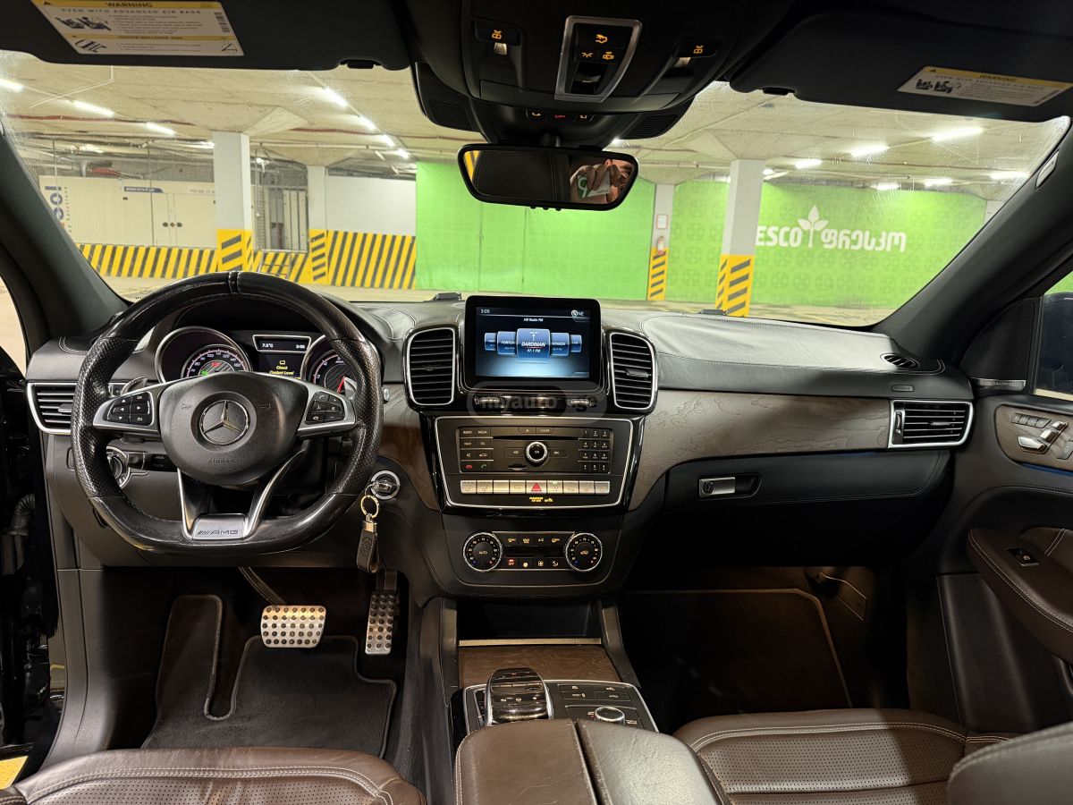 Mercedes-Benz GLE 63 AMG - фото 12