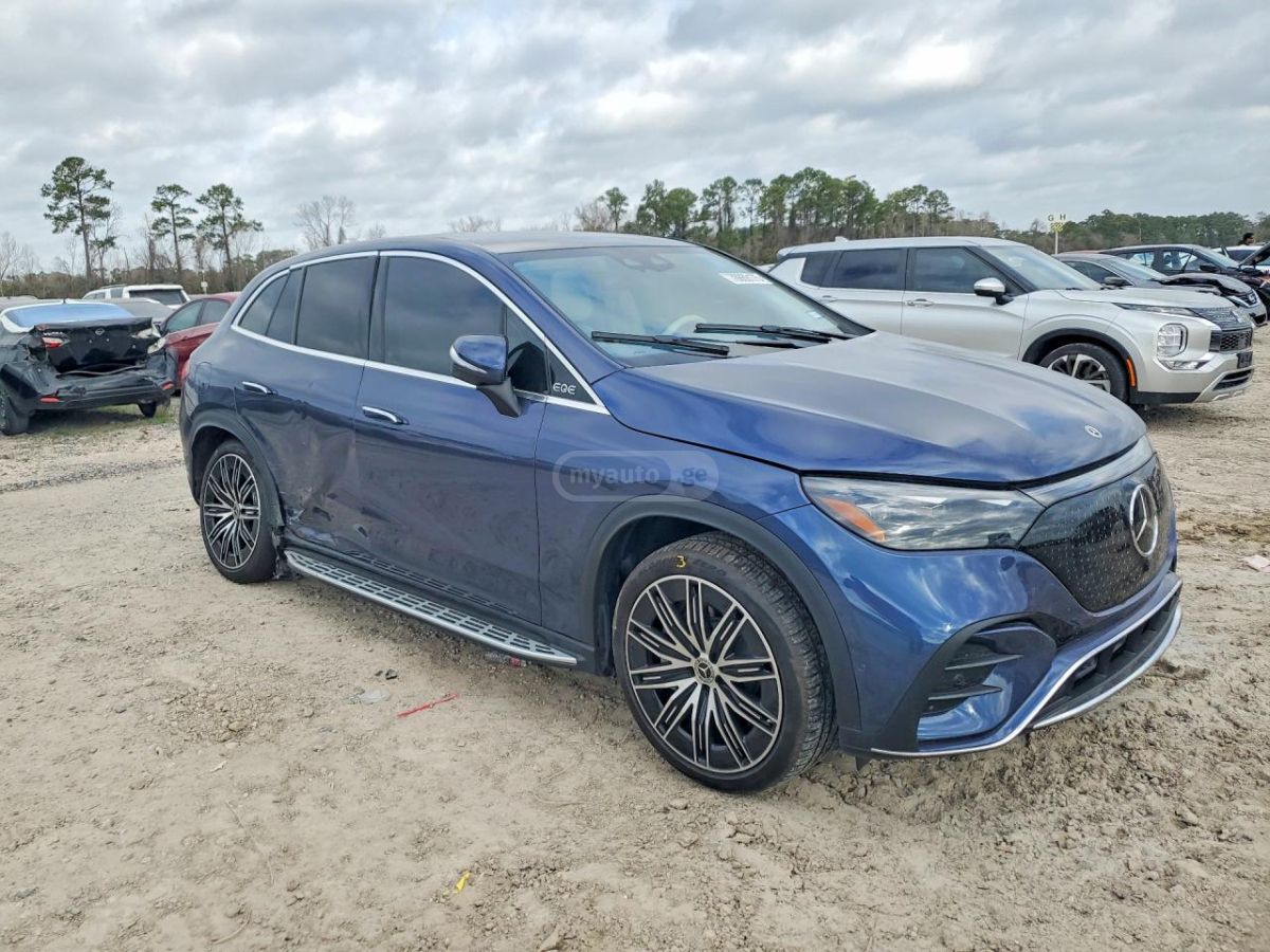 Mercedes-Benz EQE 350 - фото 5