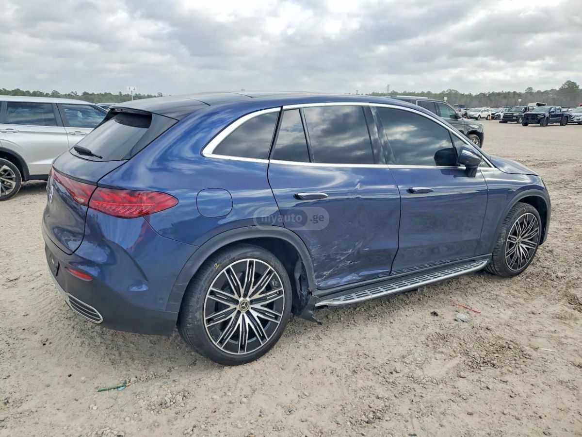 Mercedes-Benz EQE 350 - фото 6