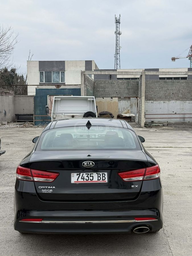 Kia Optima - фото 7