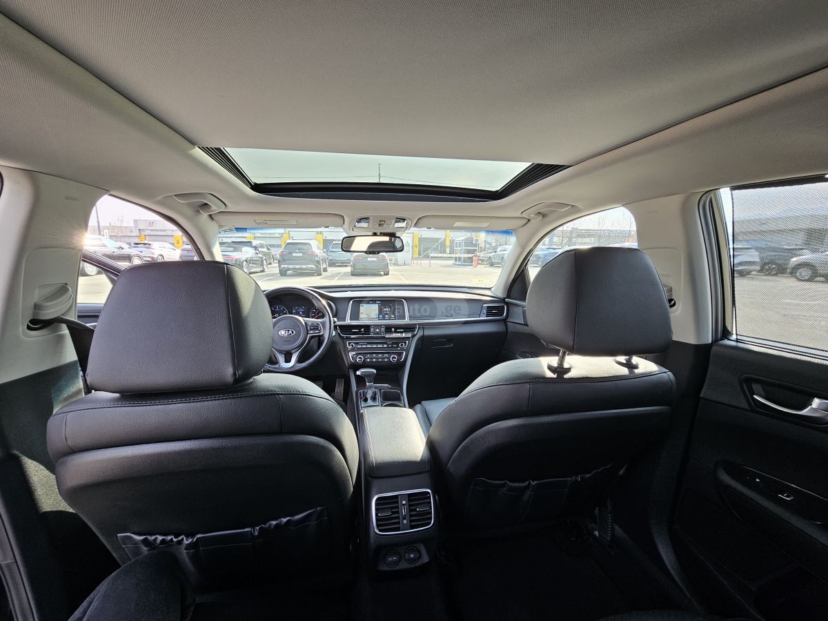Kia Optima - фото 9