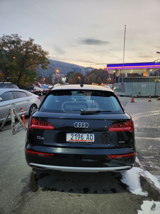 Audi Q5 - фото 3