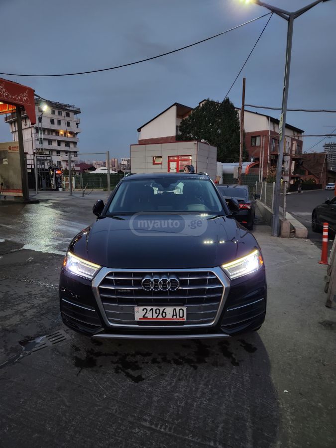 Audi Q5 - фото 4