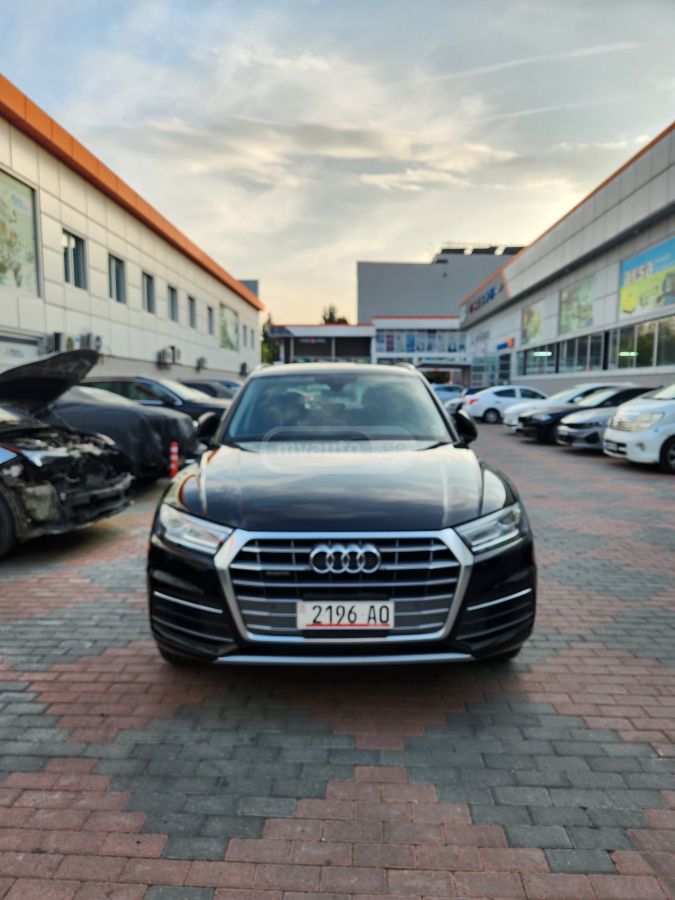 Audi Q5 - фото 7