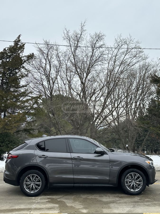 Alfa Romeo Stelvio 2023 — миниатюра 5