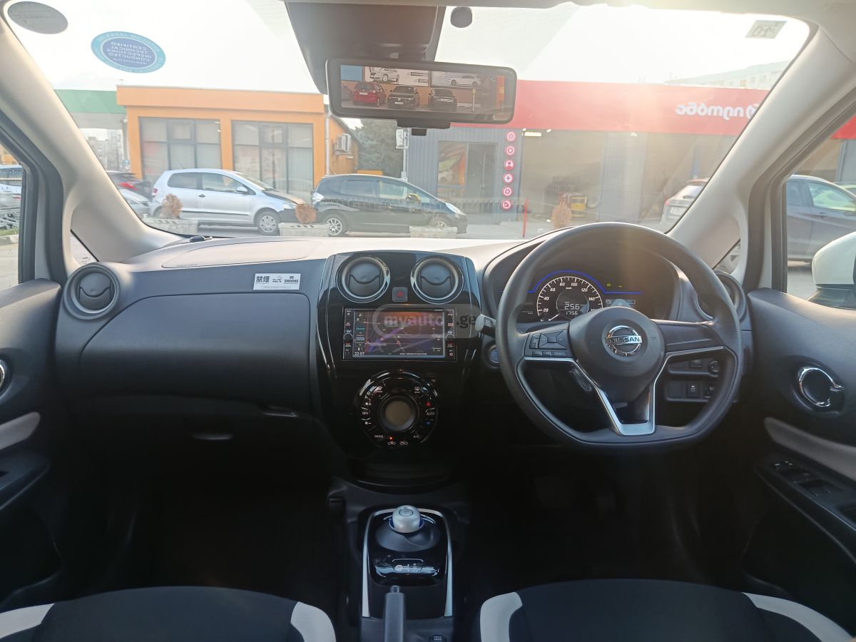 Nissan Note - фото 11