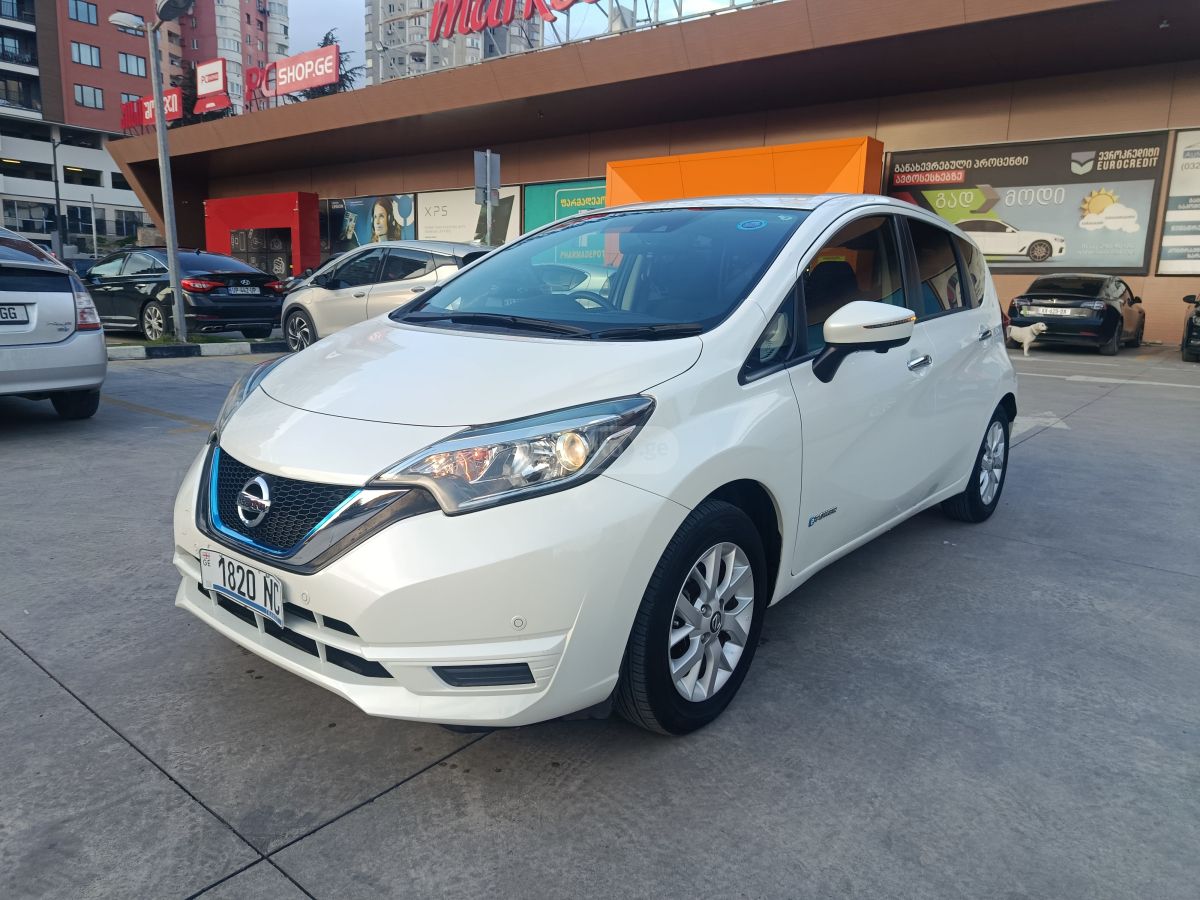 Nissan Note - фото 2