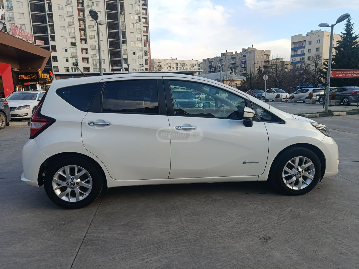 Nissan Note - фото 6