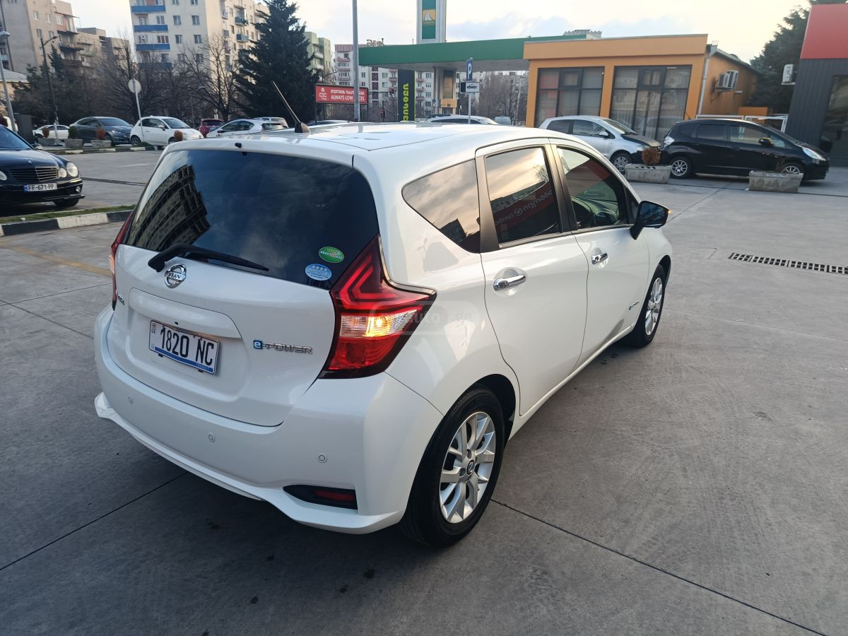 Nissan Note - фото 7