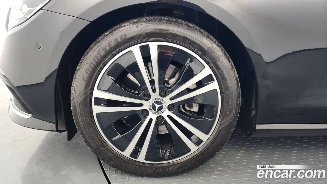 Mercedes-Benz E53 AMG - фото 5