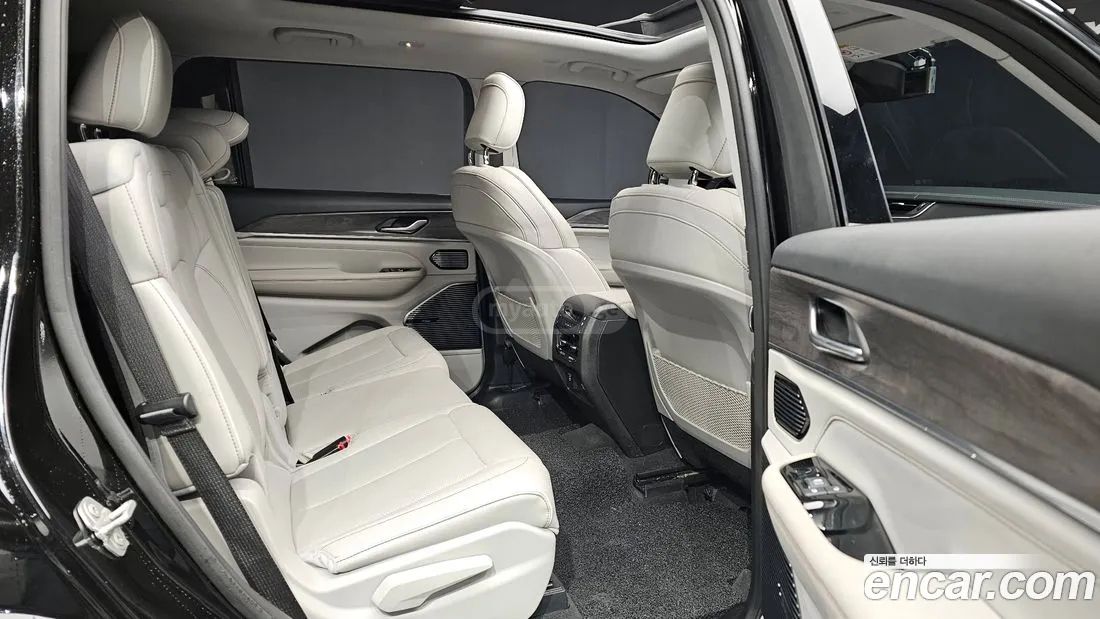 Jeep Grand Cherokee - фото 11