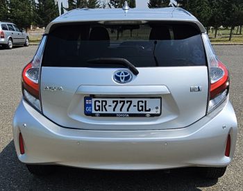 ToyotaAqua2018