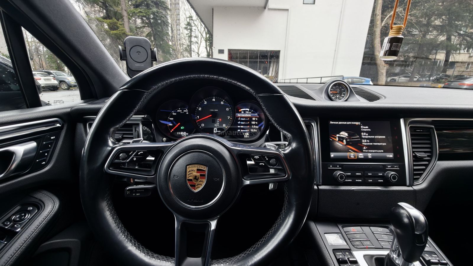 Porsche Macan - фото 9