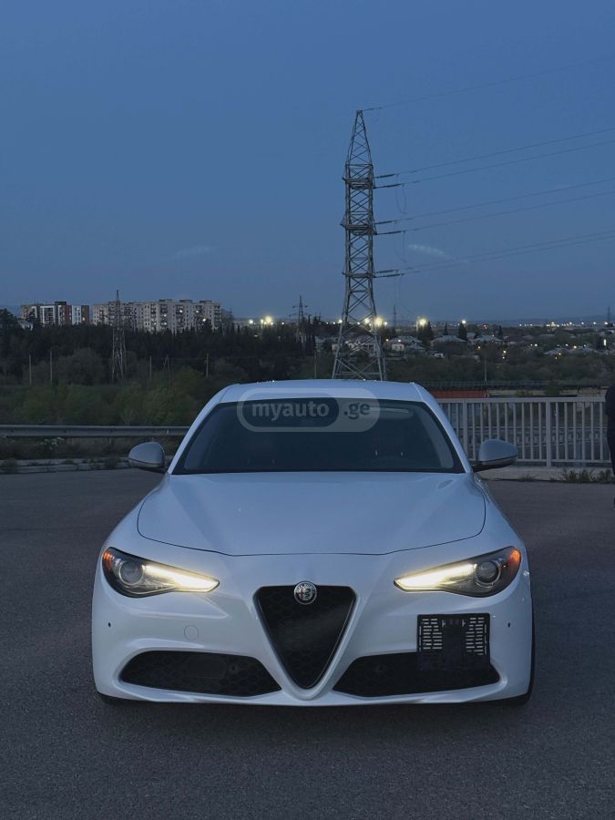 Alfa Romeo Giulia - фото 4