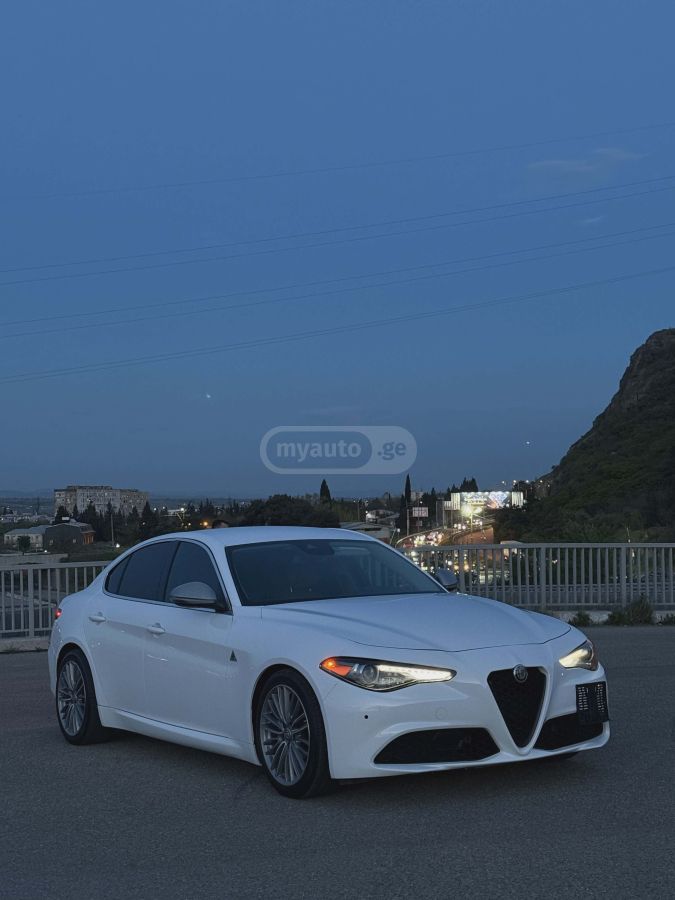 Alfa Romeo Giulia - фото 5